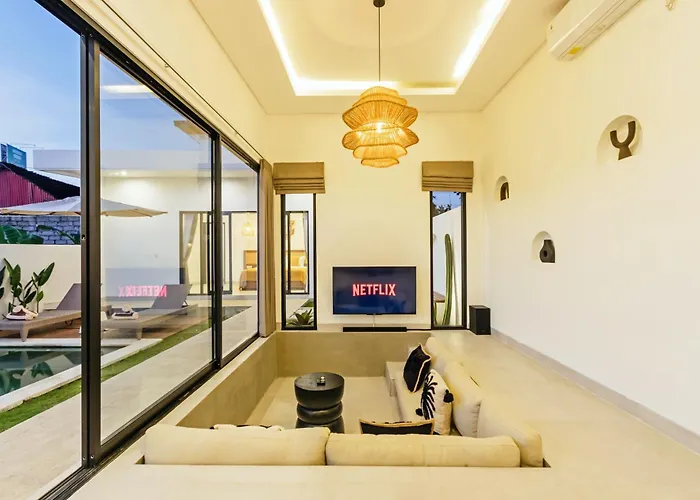 Celestial Brand New Enchanting 2 Bedroom With Aircon Living チャングー
