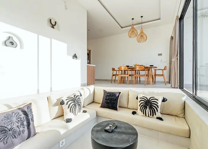 ヴィラ Celestial Brand New Enchanting 2 Bedroom With Aircon Living