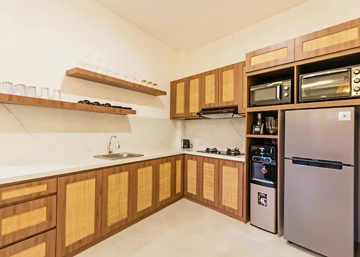Celestial Brand New Enchanting 2 Bedroom With Aircon Living ヴィラ *