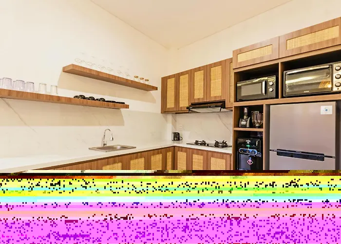 Celestial Brand New Enchanting 2 Bedroom With Aircon Living ヴィラ