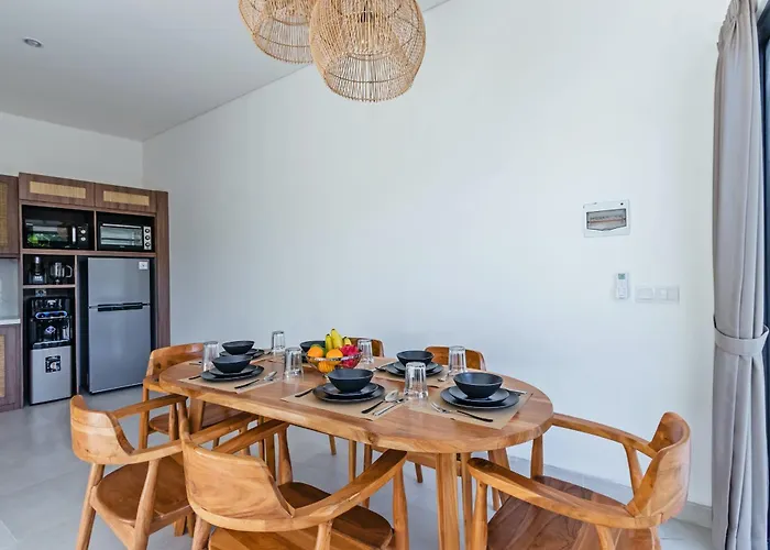 Celestial Brand New Enchanting 2 Bedroom With Aircon Living ヴィラ